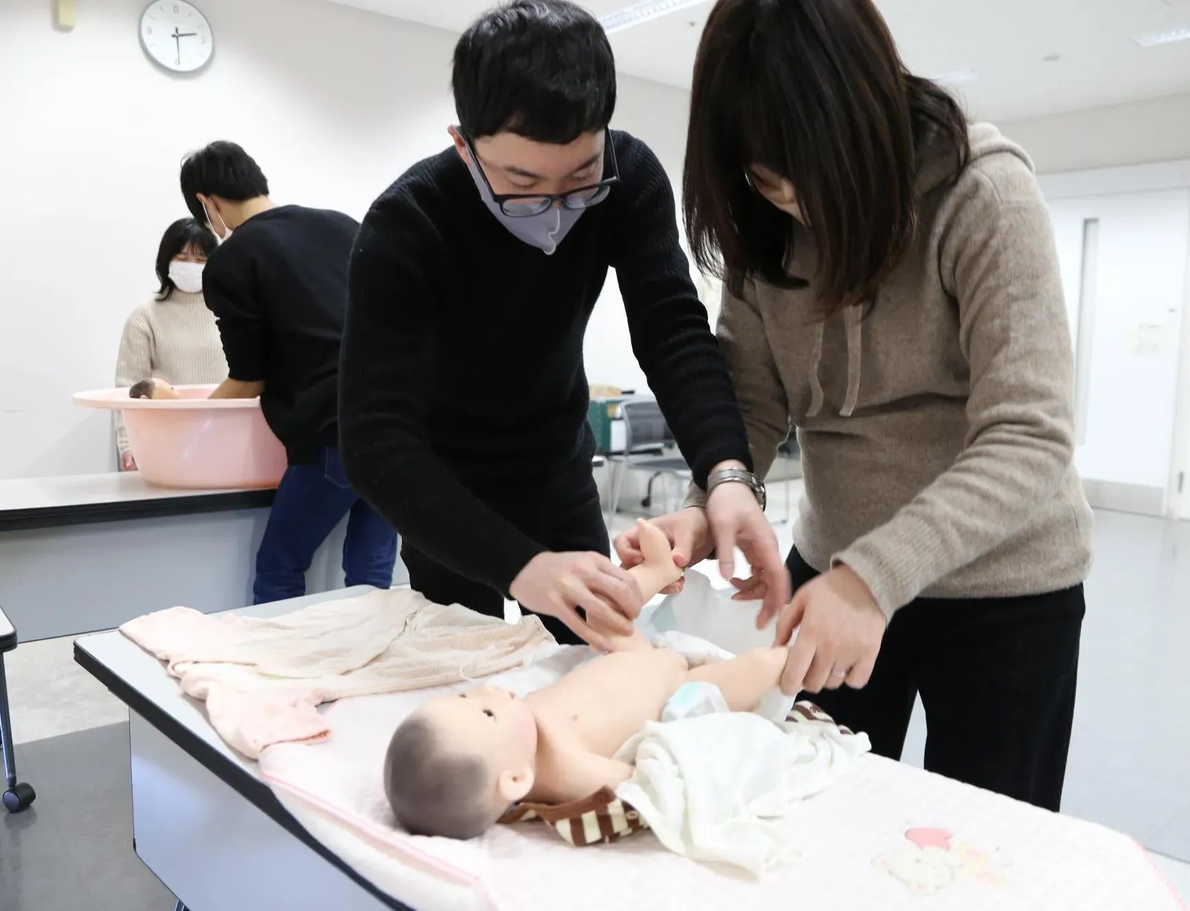 出産 両親への内祝い、そもそも贈るべき？