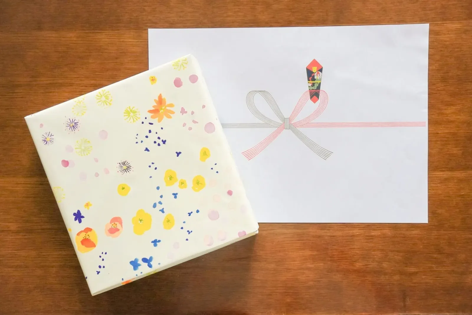 出産 内祝い お返し 両親に贈る時のメッセージと熨斗(のし)のマナー